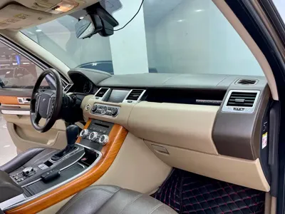 Land Rover Sport