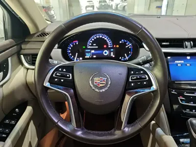 Cadillac XTS