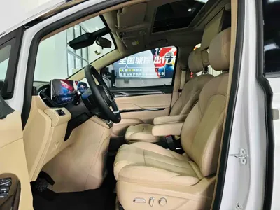 Buick GL8 Hybrid