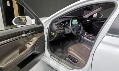 Genesis EQ900