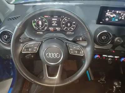 Audi Q2L e-tron