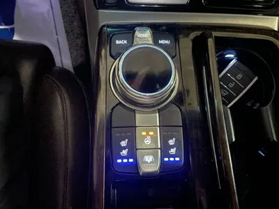 Genesis EQ900