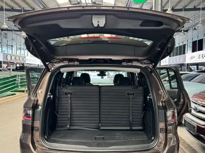 Jeep Grand Commander