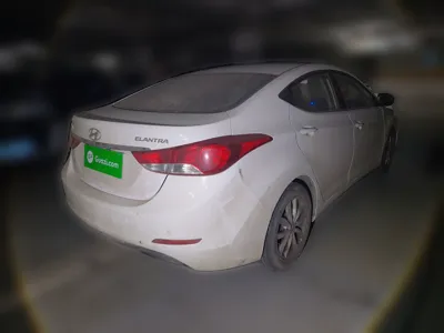 Hyundai Elantra (5th Generation