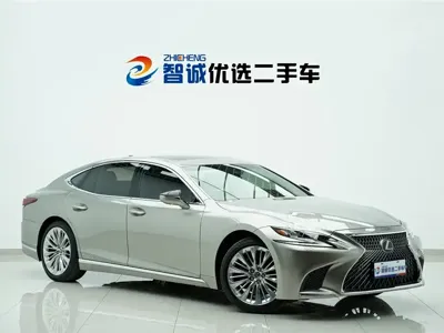 Lexus LS
