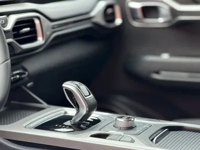 Geely Haoyue