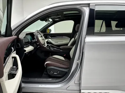 Geely Xingyue L