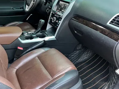 Ford Explorer (Import)