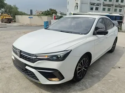 Roewe i5