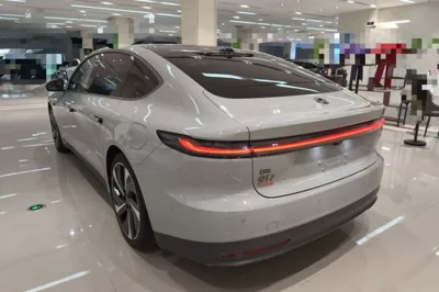 Nio ET7