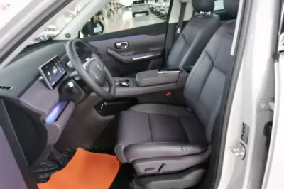 Leapmotor C10