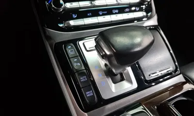 Genesis EQ900