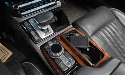 Genesis EQ900
