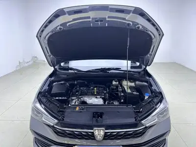 Roewe i5