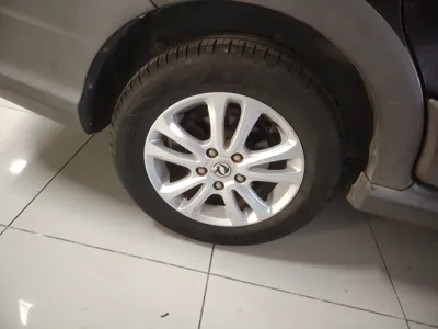 Dongfeng Fengon 370