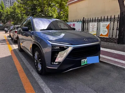 Nio ES8