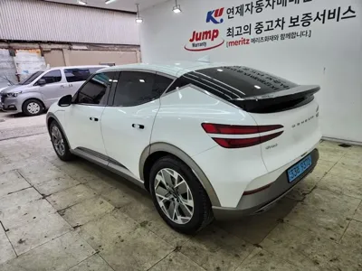 Genesis GV60