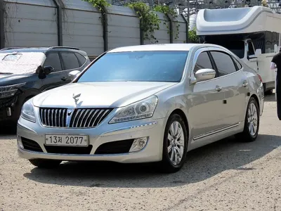 Hyundai Equus