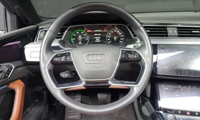 Audi e-tron