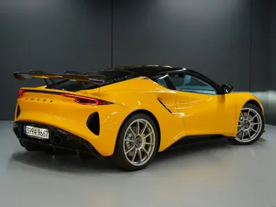 Lotus Emira