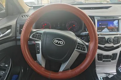 BYD Surui
