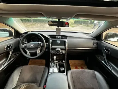 Toyota Reiz