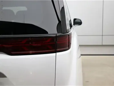 Denza Denza D9
