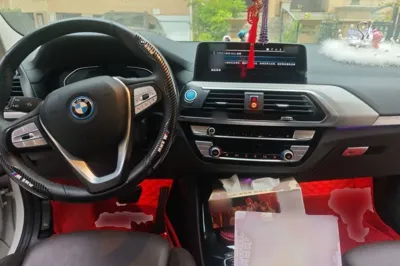 BMW iX3