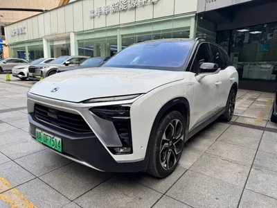 Nio ES8