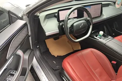 Xpeng P7