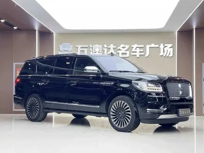 Lincoln Navigator