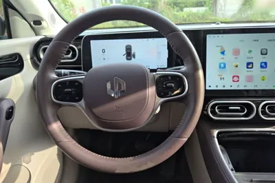 Leapmotor C11