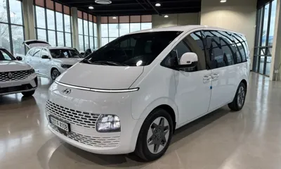 Hyundai Staria