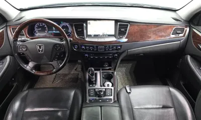 Hyundai Equus