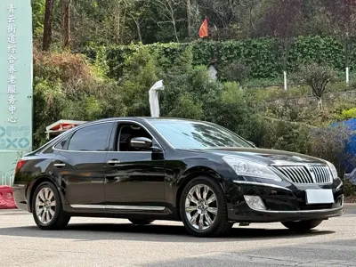 Hyundai Equus