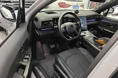 Nio EC6