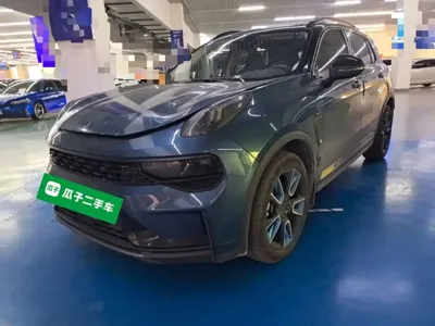 Lynk & Co 01
