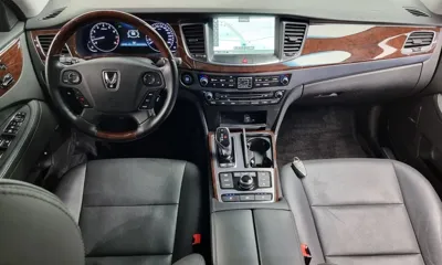 Hyundai Equus