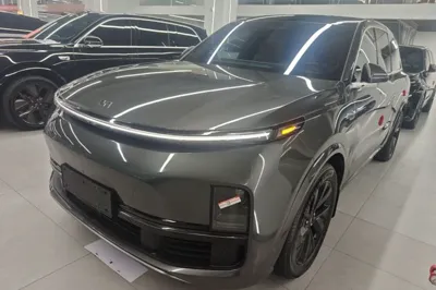 Li Auto L8