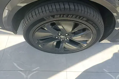 Li Auto L9