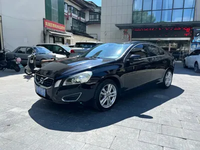 Volvo S60 (Import)