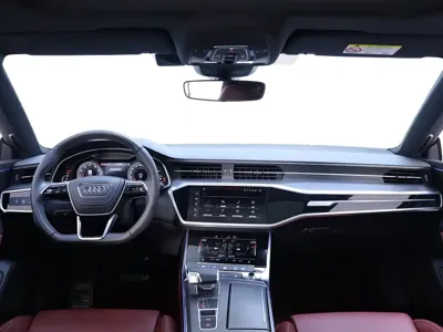 Audi A7L