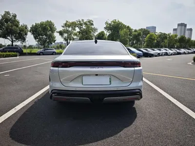 BYD 汉L