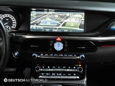 Genesis EQ900