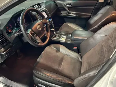 Toyota Reiz