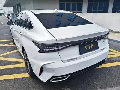 Chery Arrizo 8