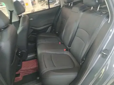 Roewe i5