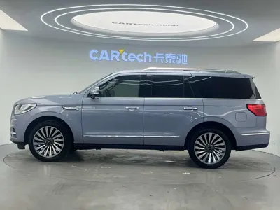 Lincoln Navigator