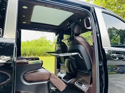 Mercedes-Benz V-Class