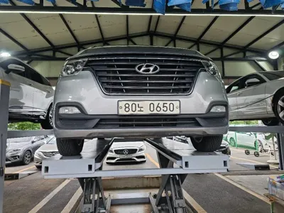 Hyundai Starex